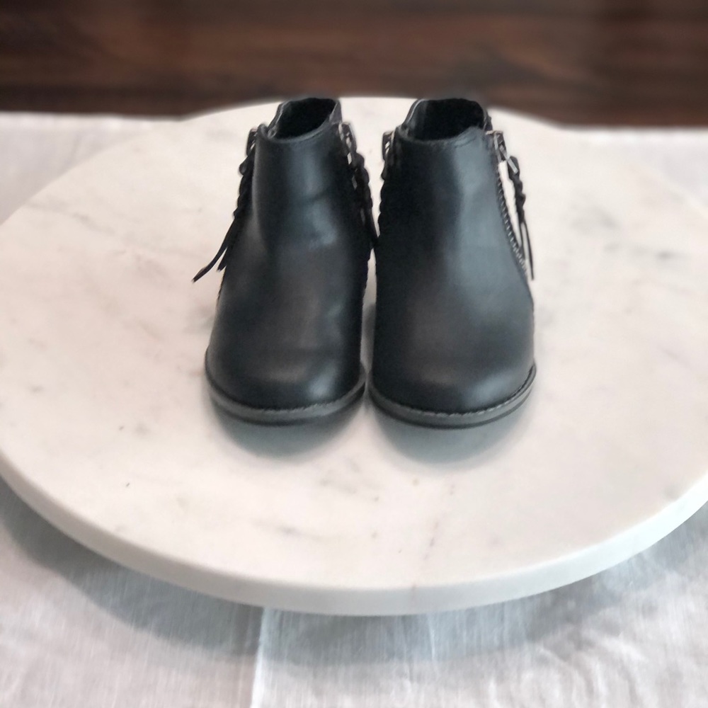 Baby girl booties